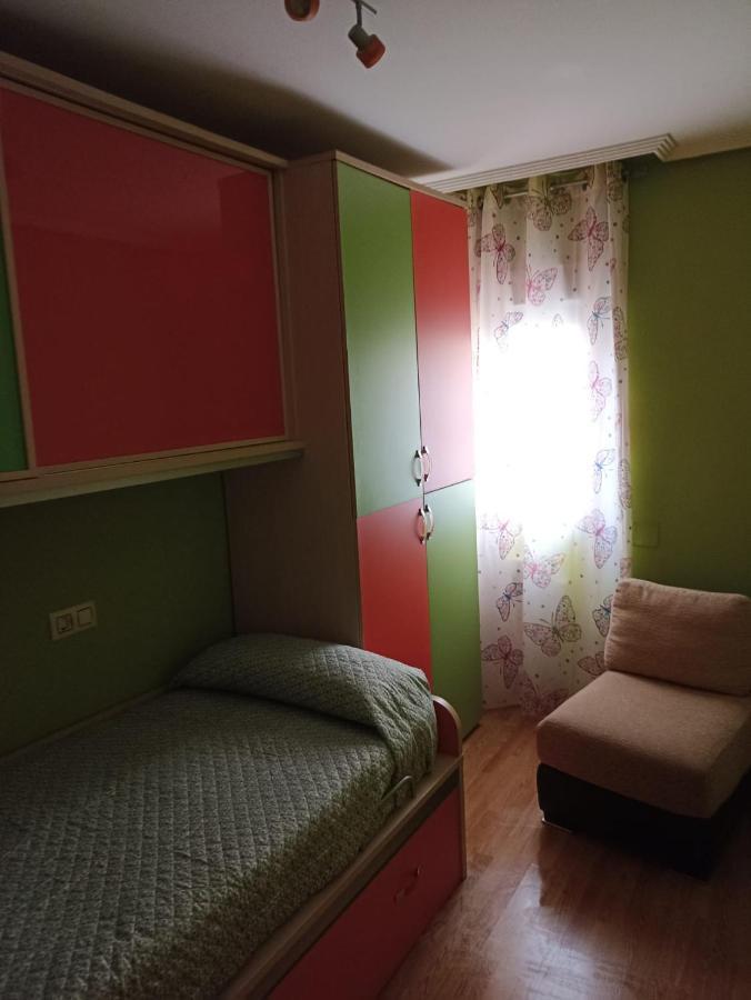 Piso Yade En Oviedo, Proximo A Los Vegas Con Parking Y Wifi Exterior foto